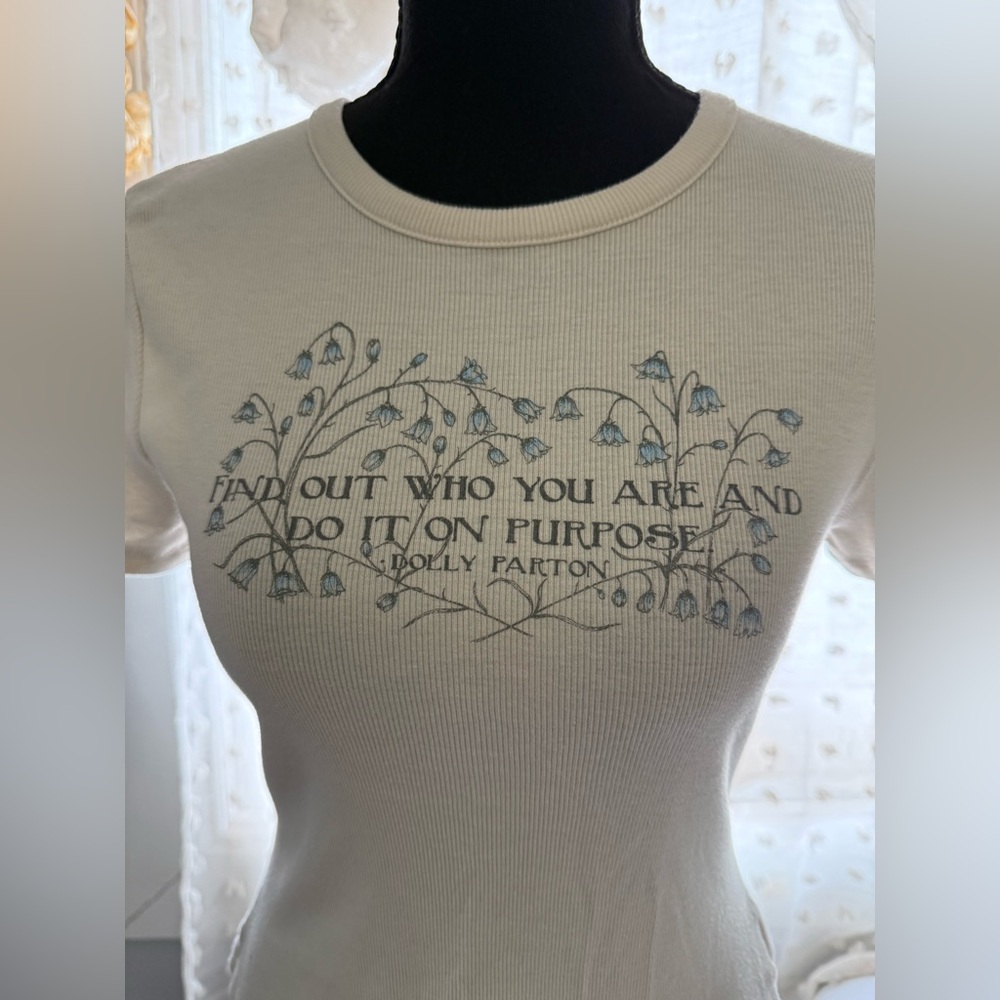 Cream Graphic Tee - Picture 2 of 3